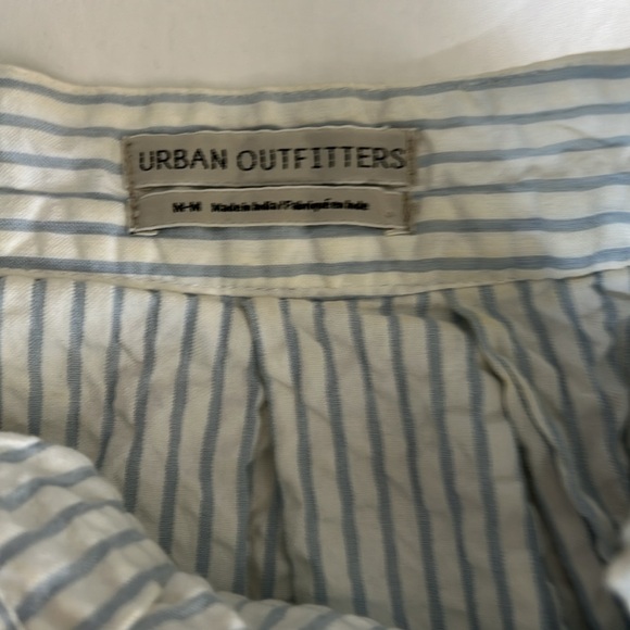 URBAN OUTFITTERS BLUE AND WHITE PLEATED SKIRT - Picture 4 of 6
